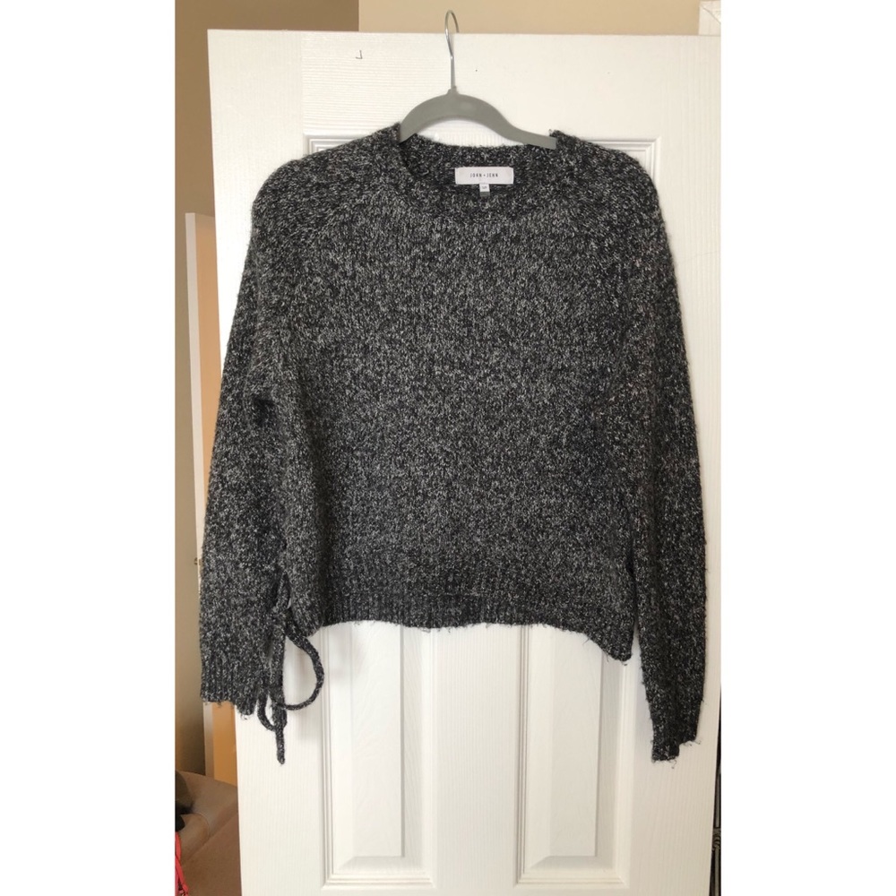 John and Jen cropped sweater with side braid